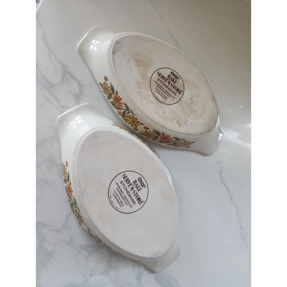 Vintage Capri Bake Serve and Store Stoneware Set Of 2